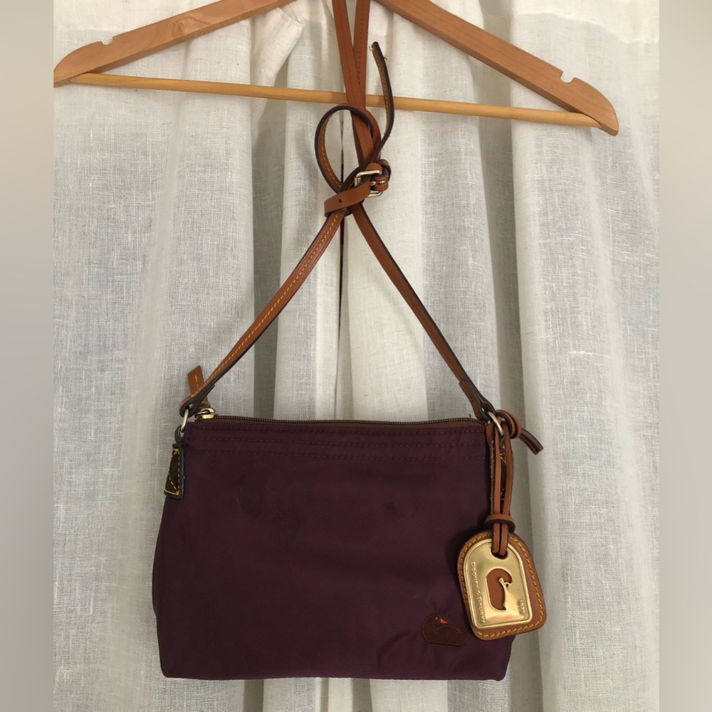 Dooney & Bourke cross body maroon bag